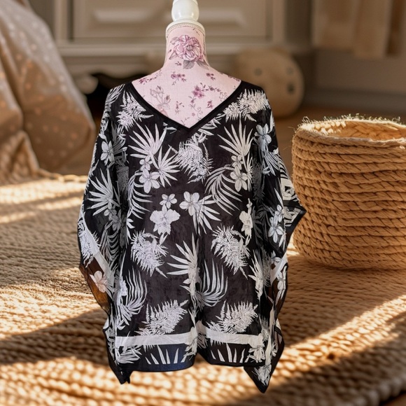 Talbots Botanical Print Silk Poncho - Picture 5 of 5